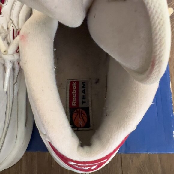 Reebok Question Team Mid Red Tips size 9.5 - Picture 5 of 5